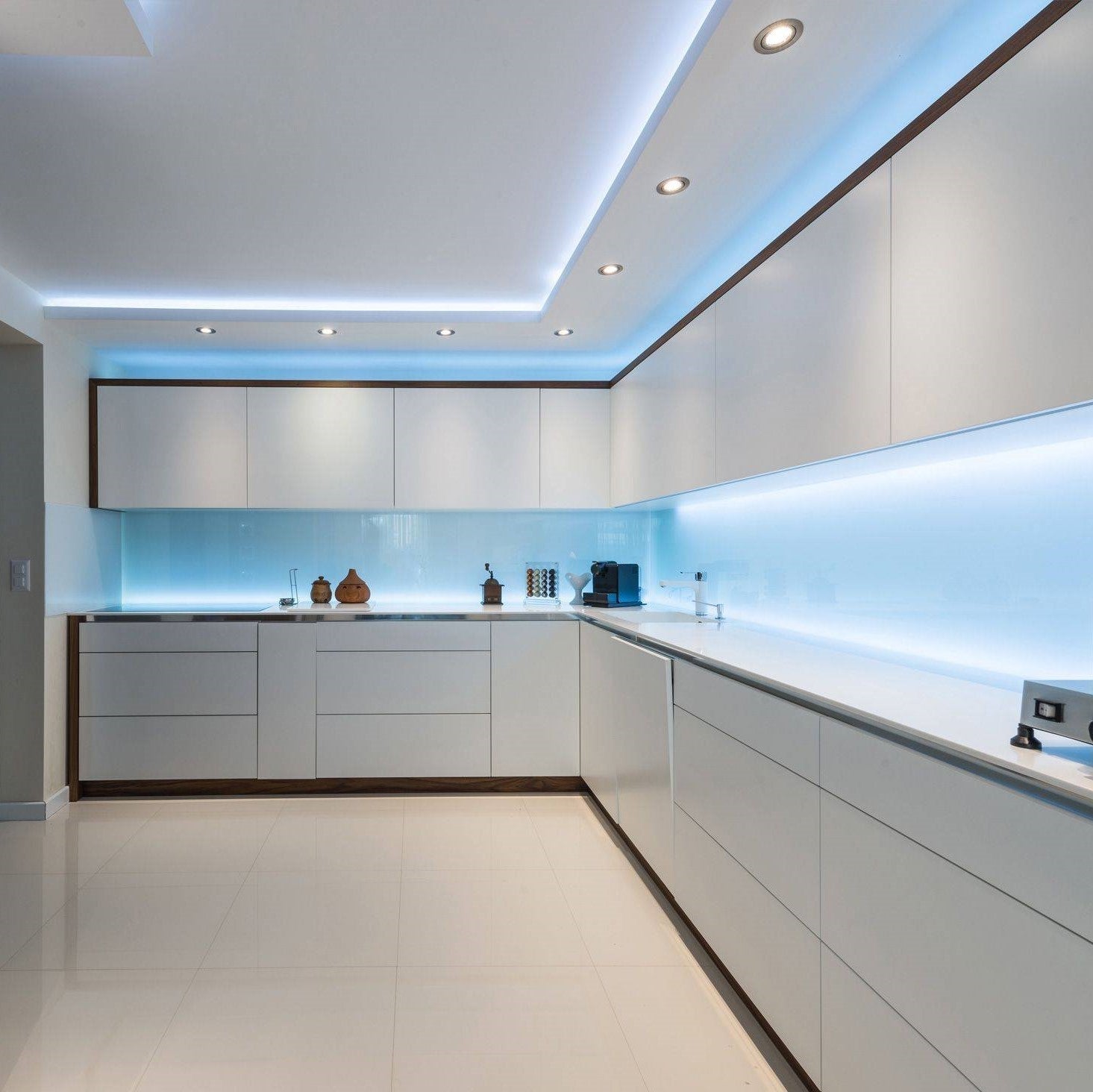 LED-Lichtstreifen mit Bewegungssensor – für Schrank und Treppe – Bild 11