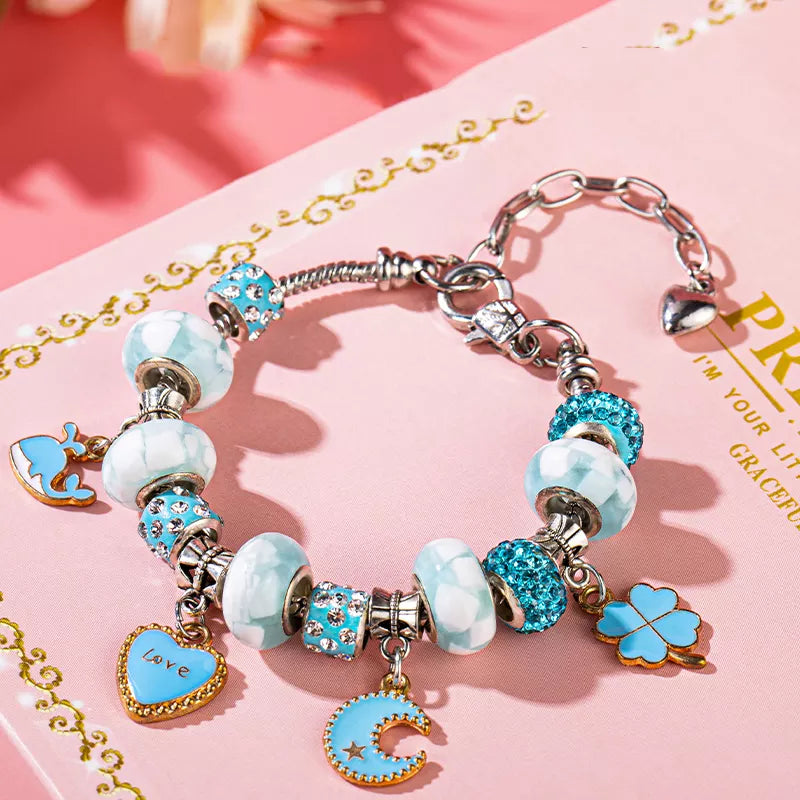 Bastelset für Armbänder – Perlen, Anhänger und Bänder – Bild 4