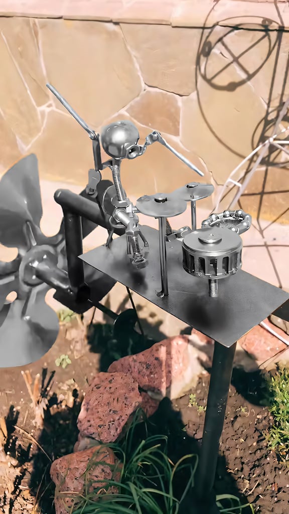 Windspiel mit Musikerfigur – für Garten und Balkon – Bild 7