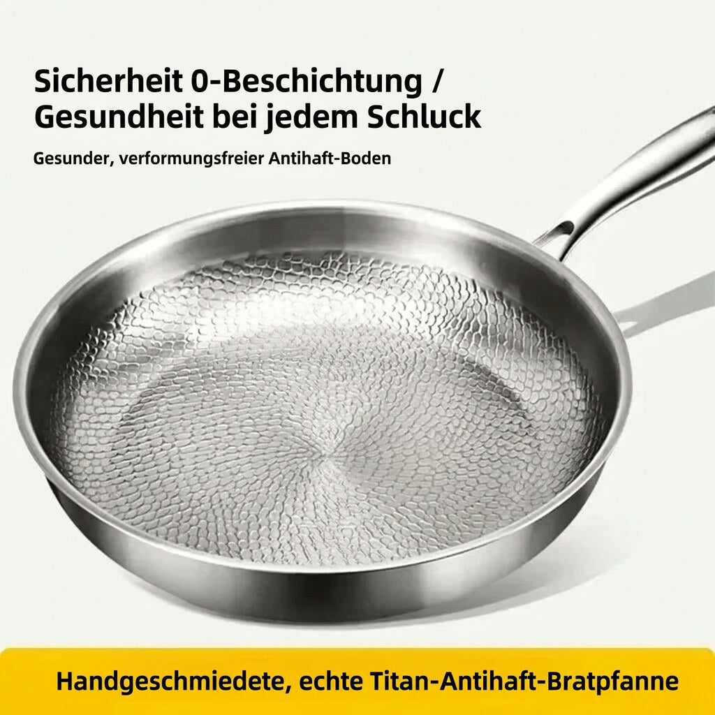 Gehämmerte Bratpfanne – Titan-Innenoberfläche, mehrschichtig
