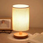Holztischlampe – skandinavisch, Leinenschirm