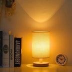 Holztischlampe – skandinavisch, Leinenschirm