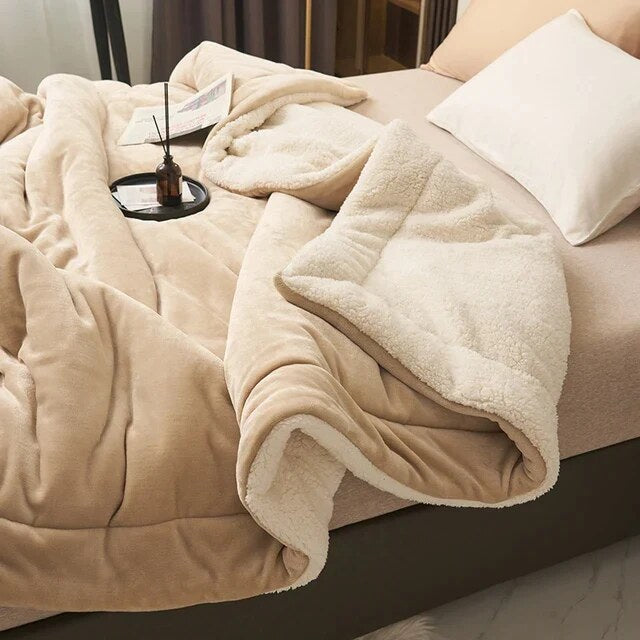 Kuscheldecke – warme Fleecedecke aus Flanell
